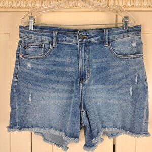 JUDY BLUE Fray Hem Medium Wash Light Disresses Denim Shorts Size 1XL